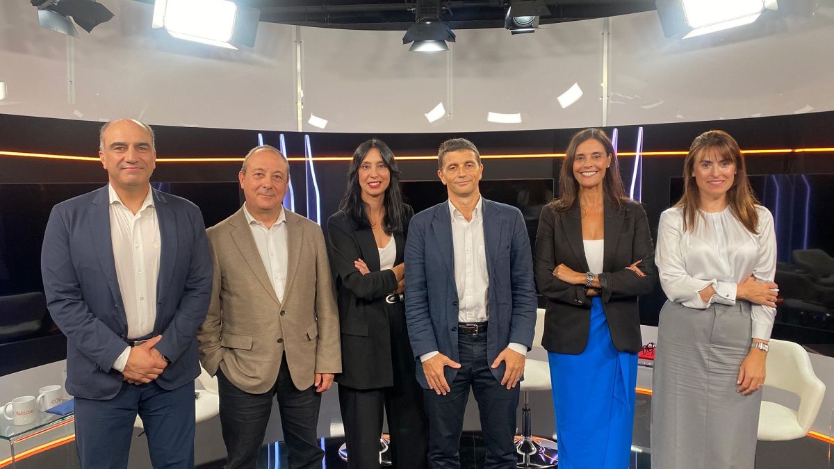 Debate Jubilacion Flexiblefoto familia Debate Jubilacion Flexiblefoto familia