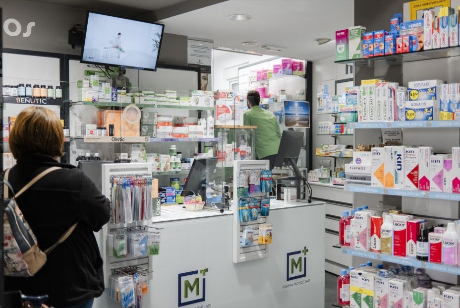 Falta de medicamentos de menopausia: Cataluña autoriza que farmacias elaboren fórmulas de estradiol