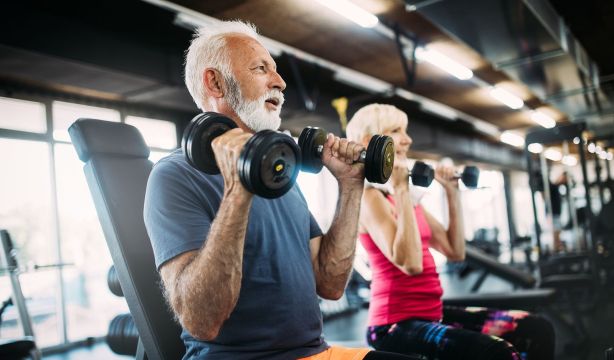 El entrenamiento de fuerza te hace perder grasa incluso antes que peso (Fuente: BigStock)