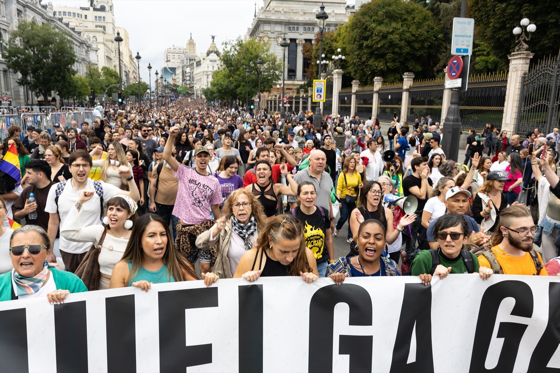 EuropaPress 7817823 numerosas personas manifestacion exigir reduccion precio alquileres EuropaPress 7817823 numerosas personas manifestacion exigir reduccion precio alquileres