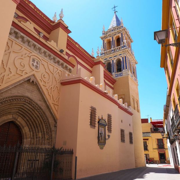 Fachada de la iglesia de Santa Ana Sevilla Fachada de la iglesia de Santa Ana Sevilla