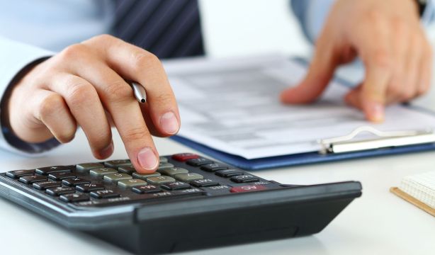 Cerca de la mitad de los españoles no cuenta con ahorros suficientes para imprevistos (BigStock))