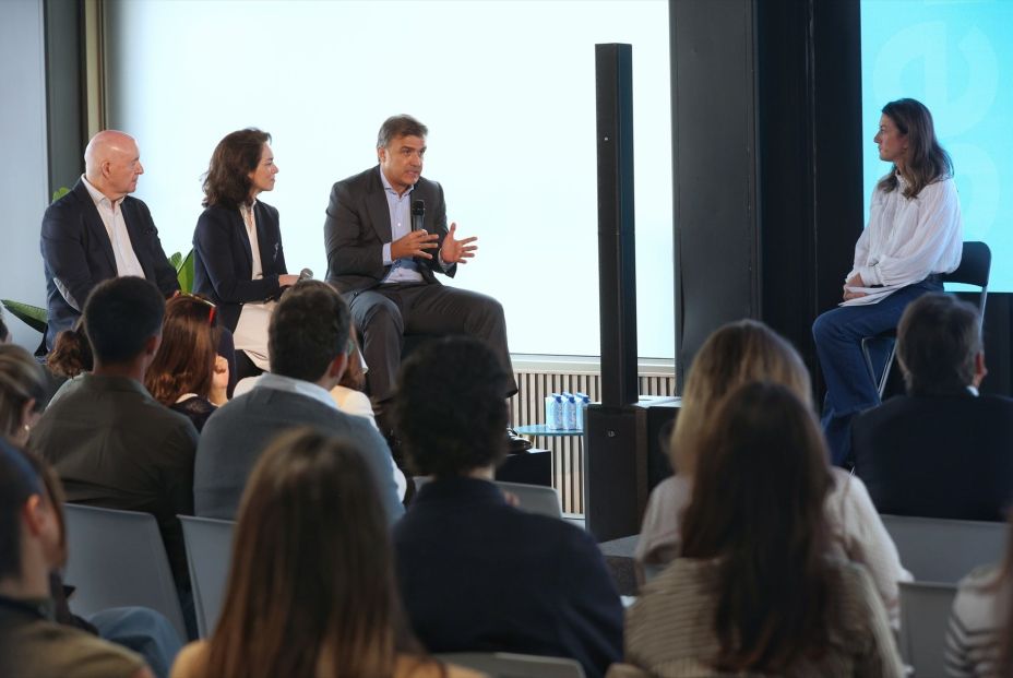 La convivencia intergeneracional: uno de los grandes retos del futuro (Fuente: Europarpess) La convivencia intergeneracional: uno de los grandes retos del futuro (Fuente: Europarpess)