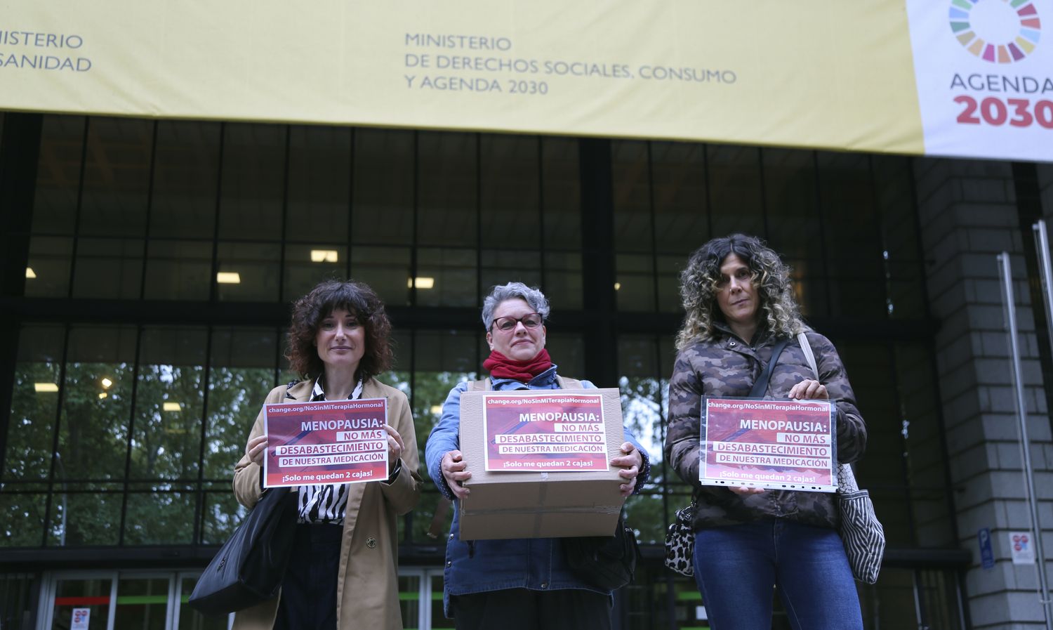 Mujeres afectadas por la falta de fármacos para la menopausia piden una "solución urgente" a Sanidad Mujeres afectadas por la falta de fármacos para la menopausia piden una "solución urgente" a Sanidad