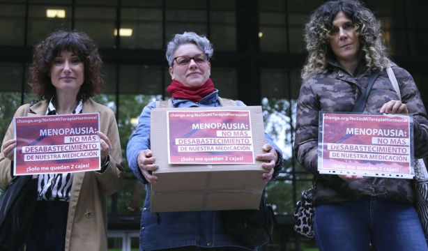 Mujeres afectadas por la falta de fármacos para la menopausia piden una "solución urgente" a Sanidad