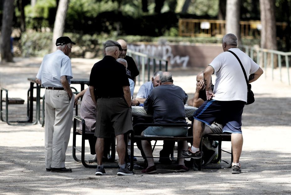 Las pensiones, arma electoral ante el 29-N: los partidos se enzarzan para rascar votos