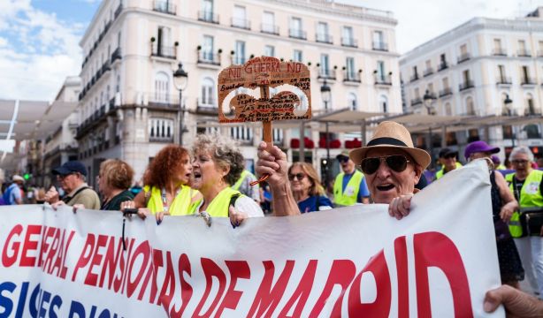 Las pensiones, arma electoral ante el 29-N: los partidos se enzarzan para rascar votos