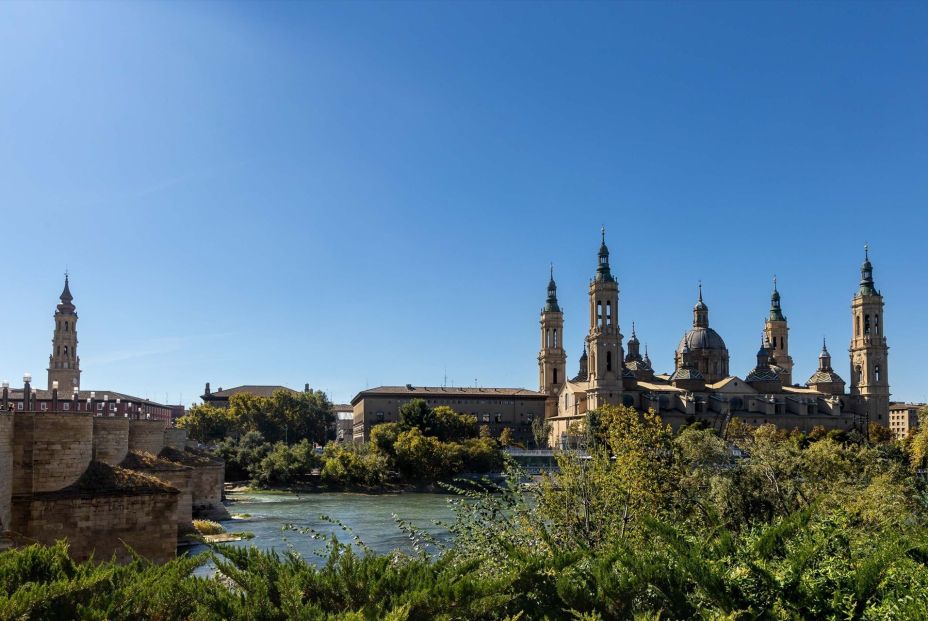EuropaPress 7812650 vistas cielo azul zaragoza basilica pilar (1)