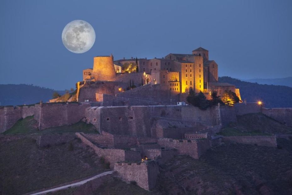 Estos son los 5 hoteles más misteriosos de España para pasar Halloween y Todos los Santos Estos son los 5 hoteles más misteriosos de España para pasar Halloween y Todos los Santos