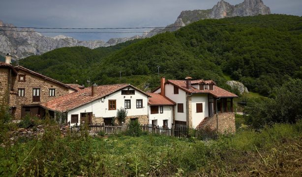 Vivir en un pueblo gana atractivo: 10 aspectos a tener en cuenta para rehabilitar una casa