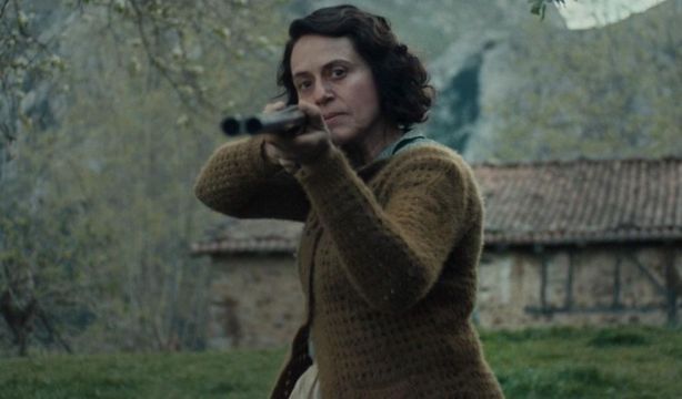'Las ciegas hormigas' y 'La vida de una mujer' lideran la cartelera para el puente del Pilar