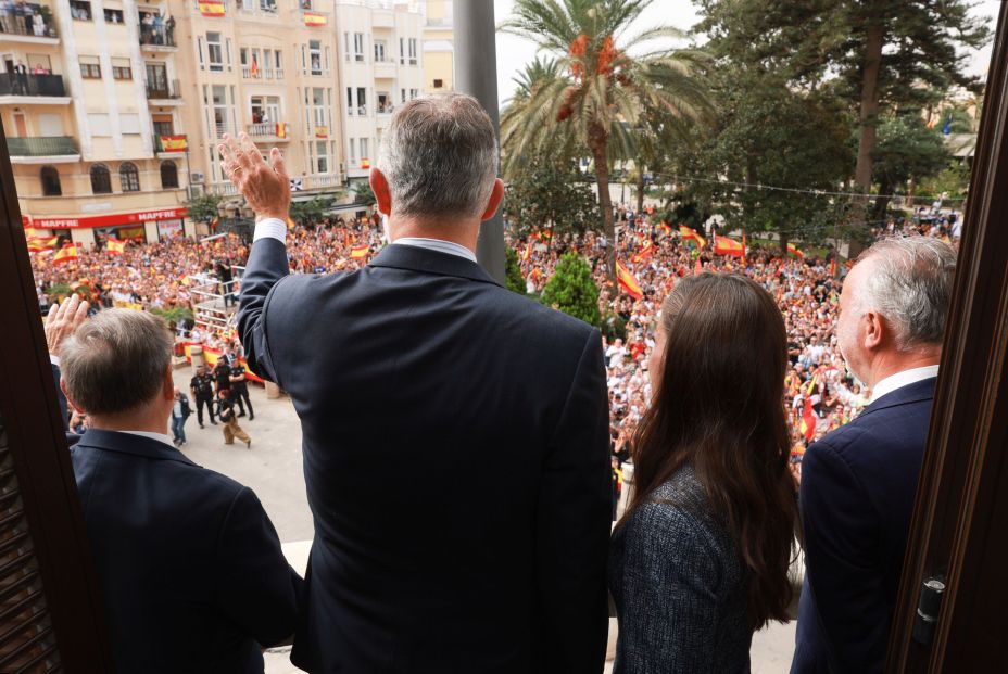 Ceuta se vuelca con los Reyes: "Gracias por venir, majestades" Ceuta se vuelca con los Reyes: "Gracias por venir, majestades"