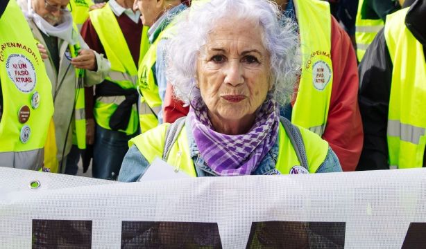 ¿Cuál es la pensión mínima con 15 años cotizados en 2026?