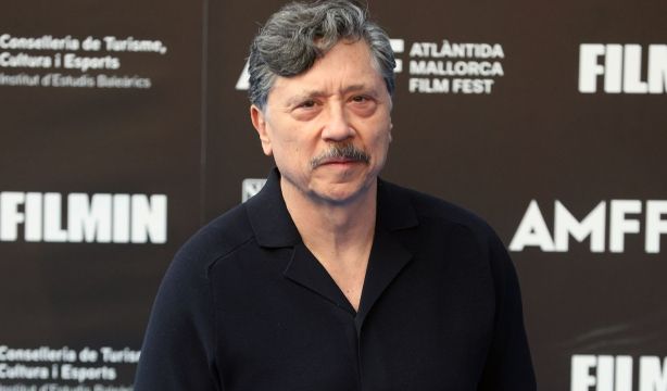 Carlos Bardem publica 'Triángulo', su nueva novela: "Estoy seguro de que PP y Vox no van a gobernar"