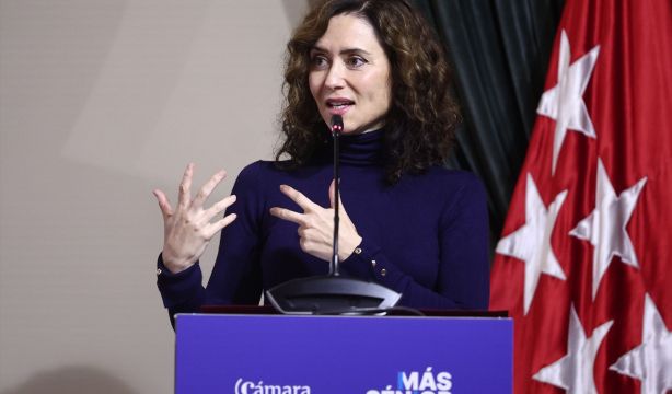Ayuso acusa al Gobierno de usar las pensiones como "señuelo": "Es una nueva trampita de Moncloa"