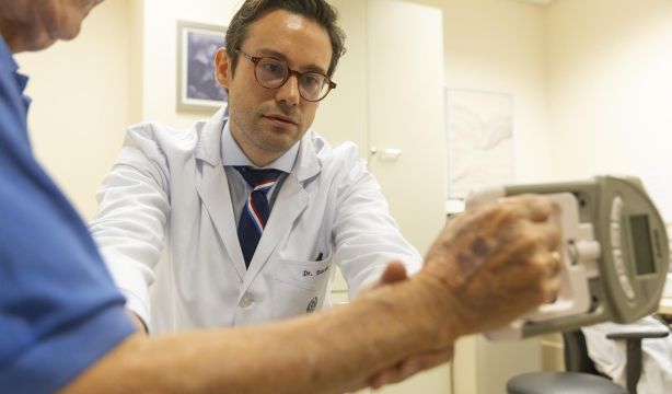 Expertos proponen abordar conjuntamente osteoporosis y sarcopenia en mayores