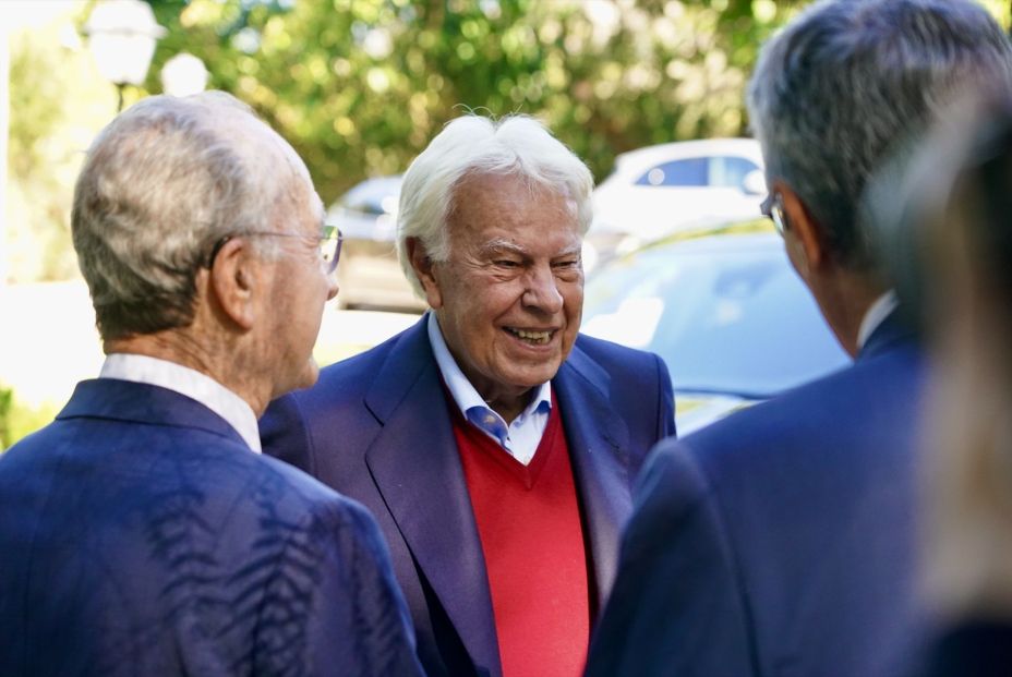 Felipe González devela su voto en las elecciones del 29-N Felipe González devela su voto en las elecciones del 29-N