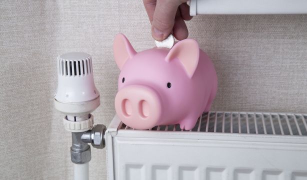 Calentar la casa este invierno costará a los hogares españoles una media de 741 euros. Foto: bigstock