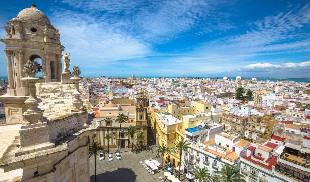 Tres circuitos de Mundosenior para descubrir España y Portugal a través de su historia