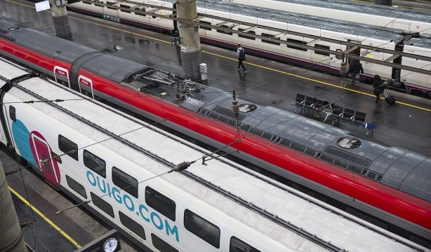 Una incidencia de un tren de Ouigo interrumpe la circulación de alta velocidad a Levante