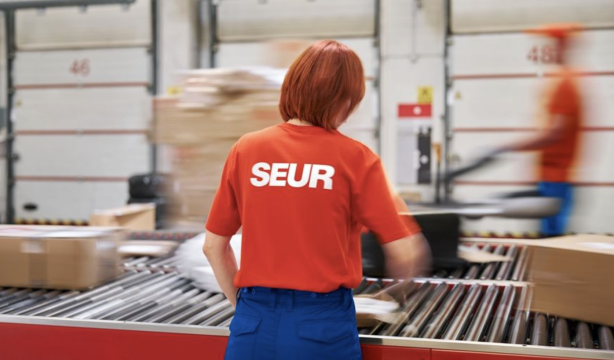 SEUR se prepara para la campaña navideña con 3.000 nuevas contrataciones SEUR se prepara para la campaña navideña con 3.000 nuevas contrataciones