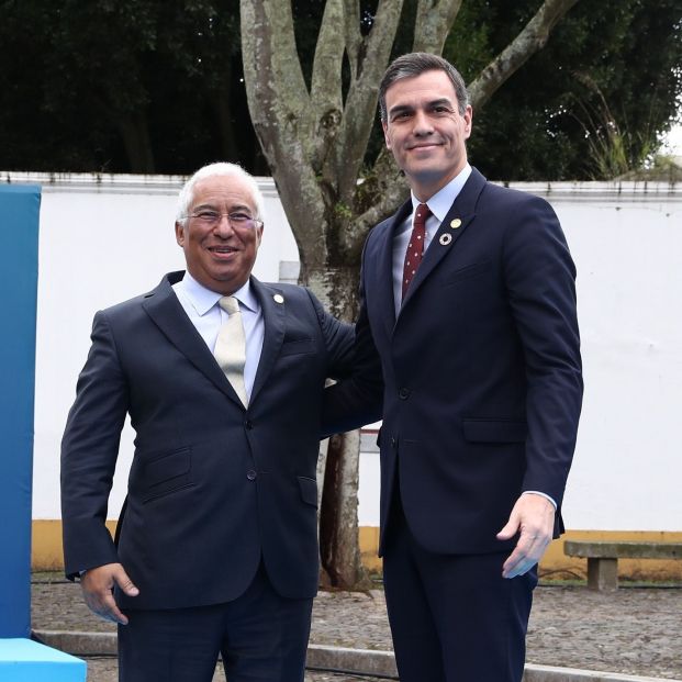 EuropaPress 2626232 (I D) El primer ministro de Portugal António Costa y el presidente del Gobierno Pedro Sánchez en Lisboa (Portugal) a 1 de febrero de 2020 