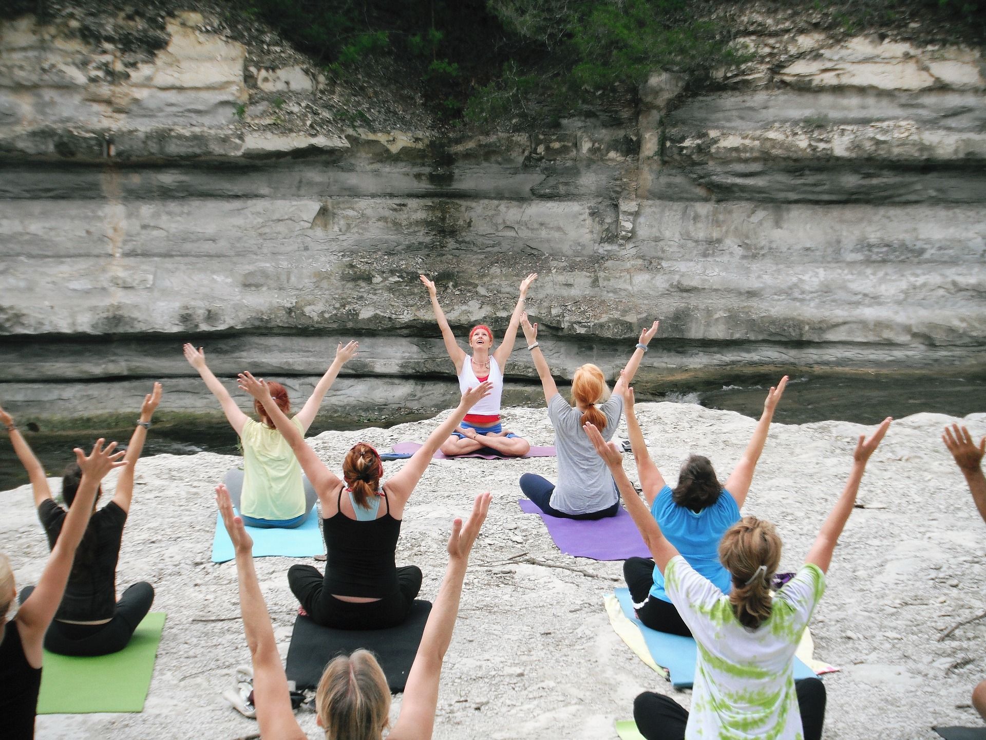El yoga aporta múltiples beneficios físicos y psíquicos ( Creative commons)