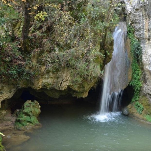 Rutas de senderismo en Álava para descubrir las cascadas que esconde