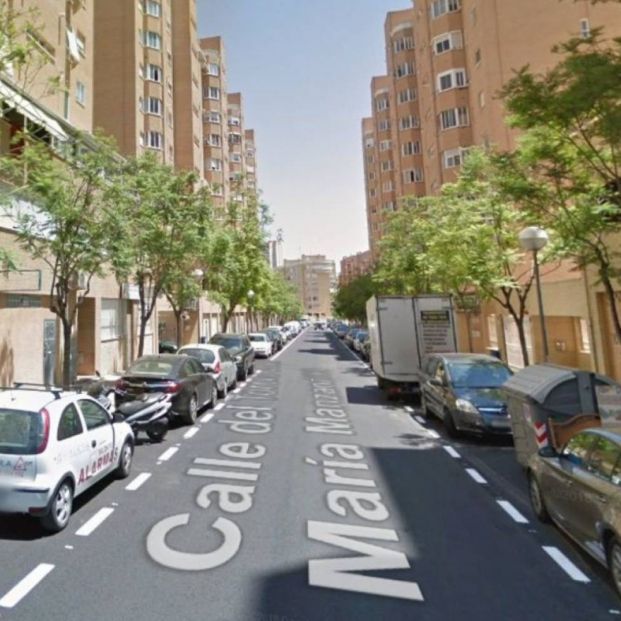 Una mujer de 90 años sufre una caída desde un séptimo piso y sobrevive. La calle de Alicante en la que tuvo lugar el accidente:Google Maps