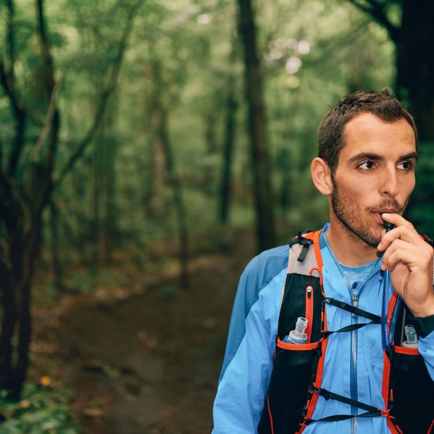 Las mochilas de hidratación para hacer deporte: cómo funcionan y consejos para su compra