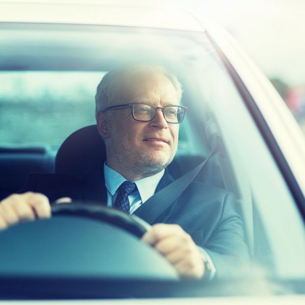 las infracciones al volante que más puntos restan en el carnet de conducir