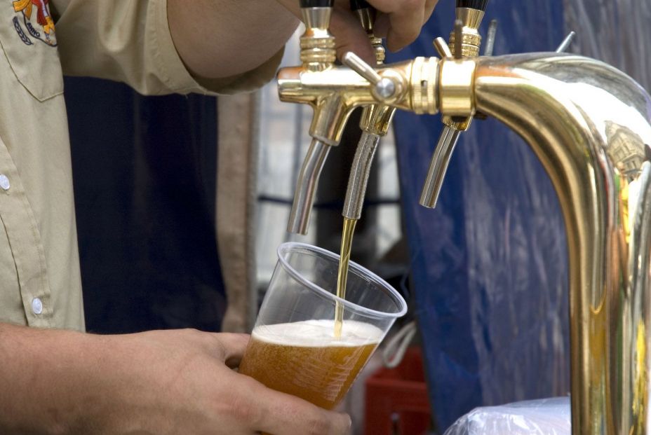 Un estudio verifica que beber cerveza moderadamente no afecta a los gases