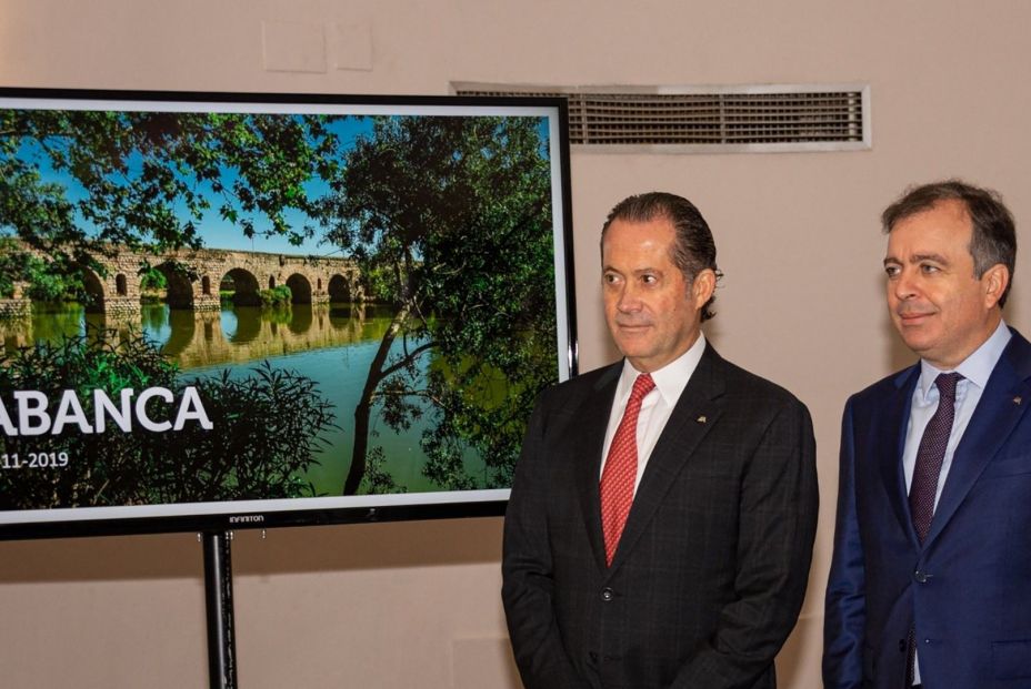 Juan Carlos Escotet (presidente), Francisco Botas (CEO) y Gonzalo Nolte