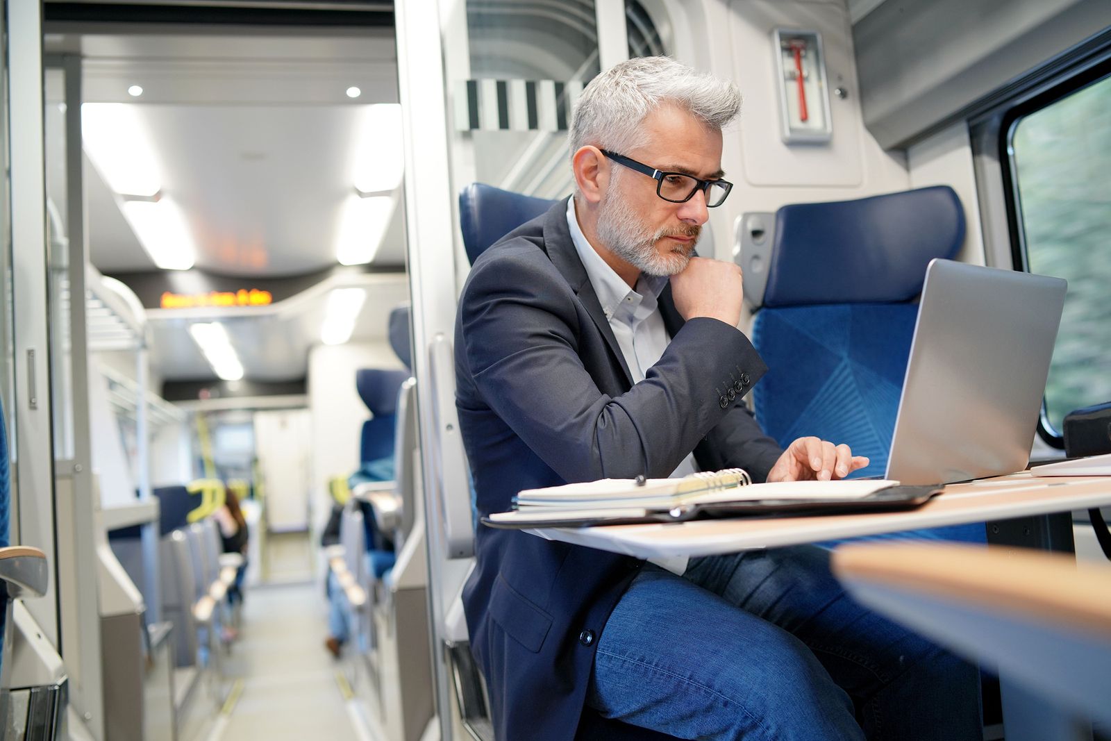 Cuál es el sitio más seguro para sentarse en un tren en caso de accidente