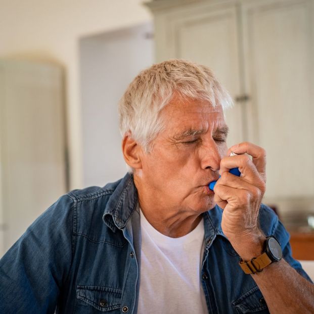 Adiro: qué es, cómo tomarlo y posibles efectos adversos de este medicamento Adiro: qué es, cómo tomarlo y posibles efectos adversos de este medicamento
