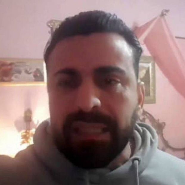 El desgarrador vídeo de un italiano atrapado en casa con su hermana muerta por coronavirus