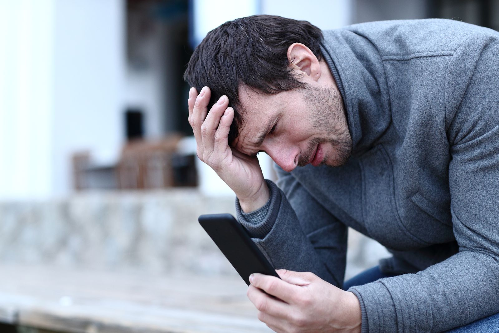 El miedo a salir de casa sin el teléfono móvil tiene un nombre: nomofobia El miedo a salir de casa sin el teléfono móvil tiene un nombre: nomofobia