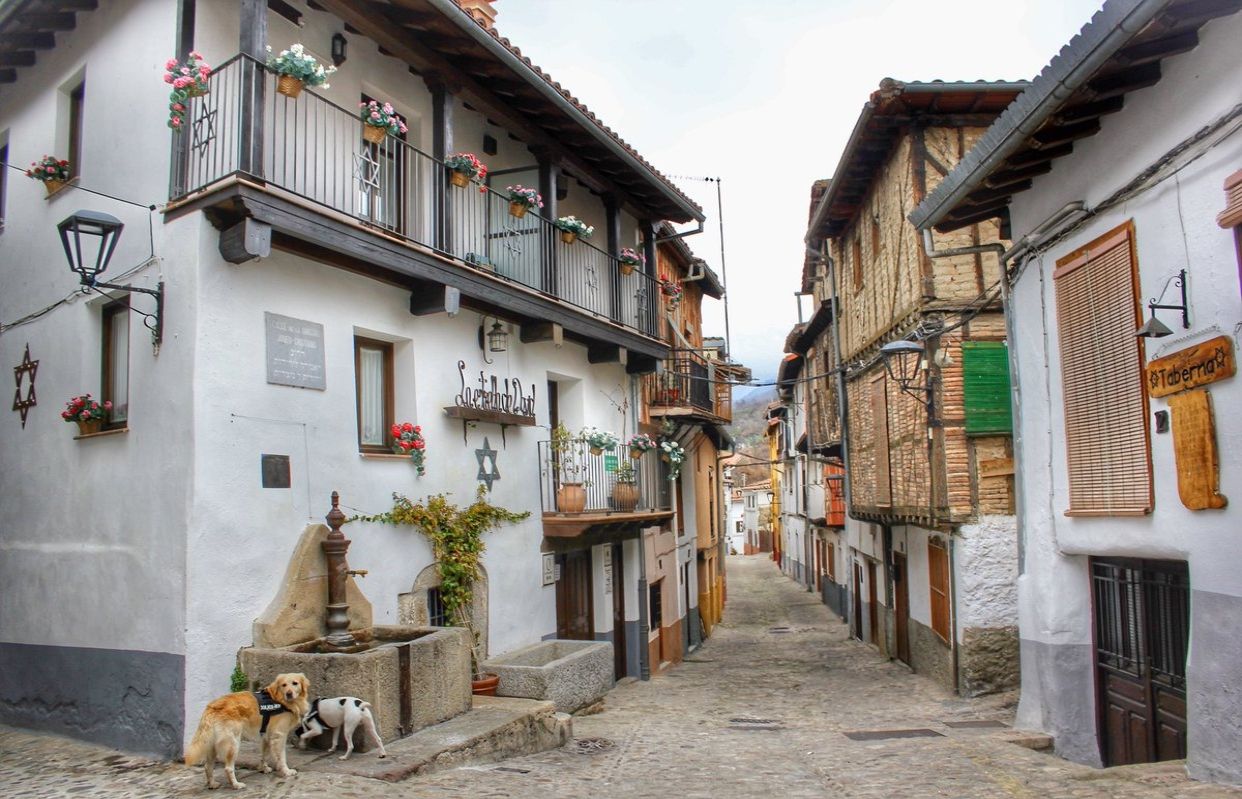 Vista del barrio judío de Hervás (https://twitter.com/DSenderista/status/1096487379794317313)