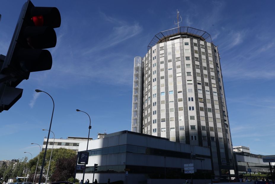 La mitad de 128 sanitarios del Hospital La Paz sometidos a la prueba del coronavirus da positivo. Foto: EuropaPress