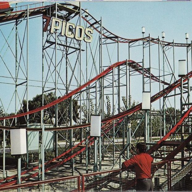 Parque de atracciones de madrid 50 años Siete picos2(parque de atracciones de madrid)