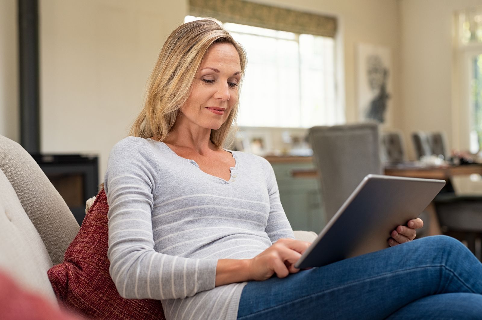 La plataforma eBiblio pone a disposición miles de libros vía online para disfrutar en casa La plataforma eBiblio pone a disposición miles de libros vía online para disfrutar en casa