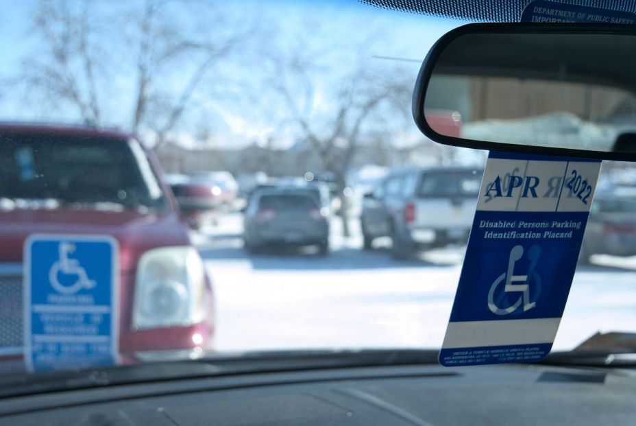 ¿Cómo solicitar la tarjeta de estacionamiento para personas con movilidad reducida? ¿Cómo solicitar la tarjeta de estacionamiento para personas con movilidad reducida?