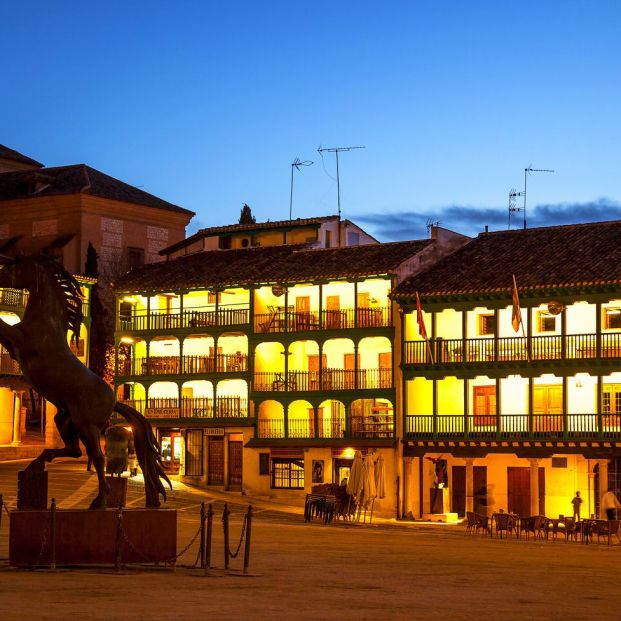 Plazas mayores más bonitas: Chinchón(bigstock)