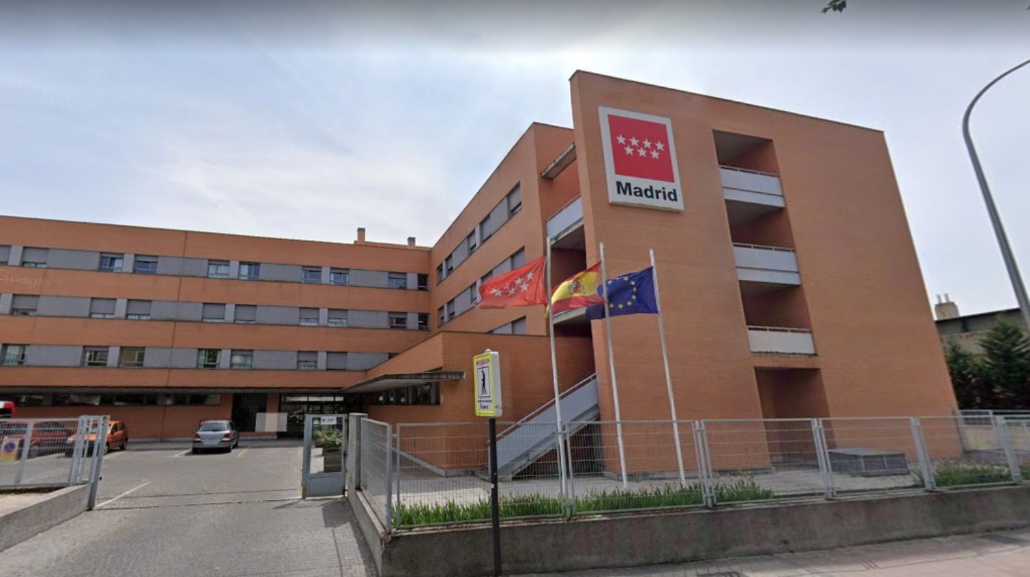 Una de las residencias donde la UME encontró a un mayor muerto es pública y está en Madrid