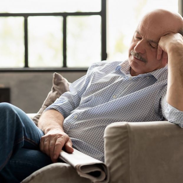 Los riesgos de la excesiva somnolencia diurna en personas mayores