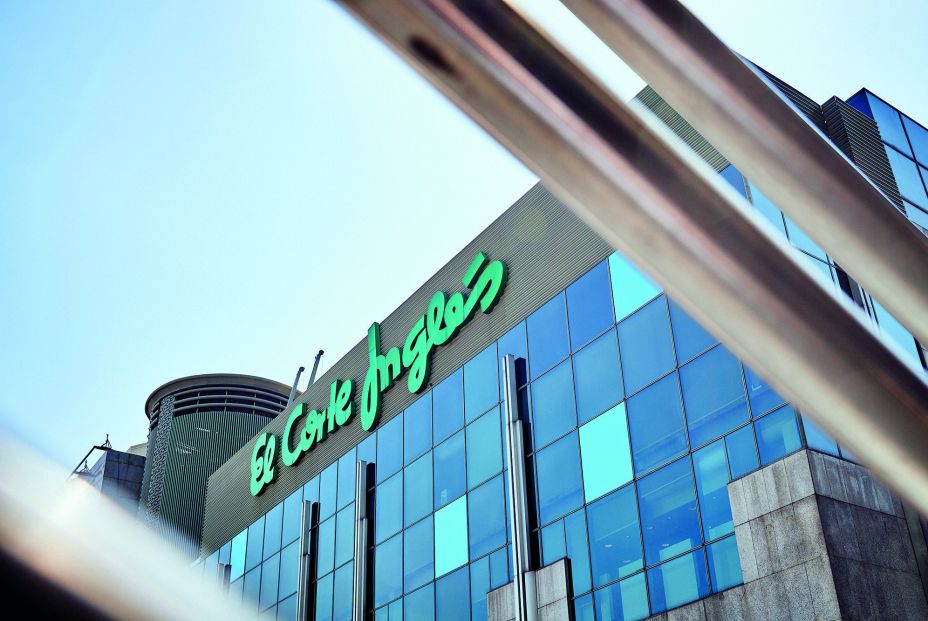 El Corte Inglés ayuda a las personas mayores en todas sus compras