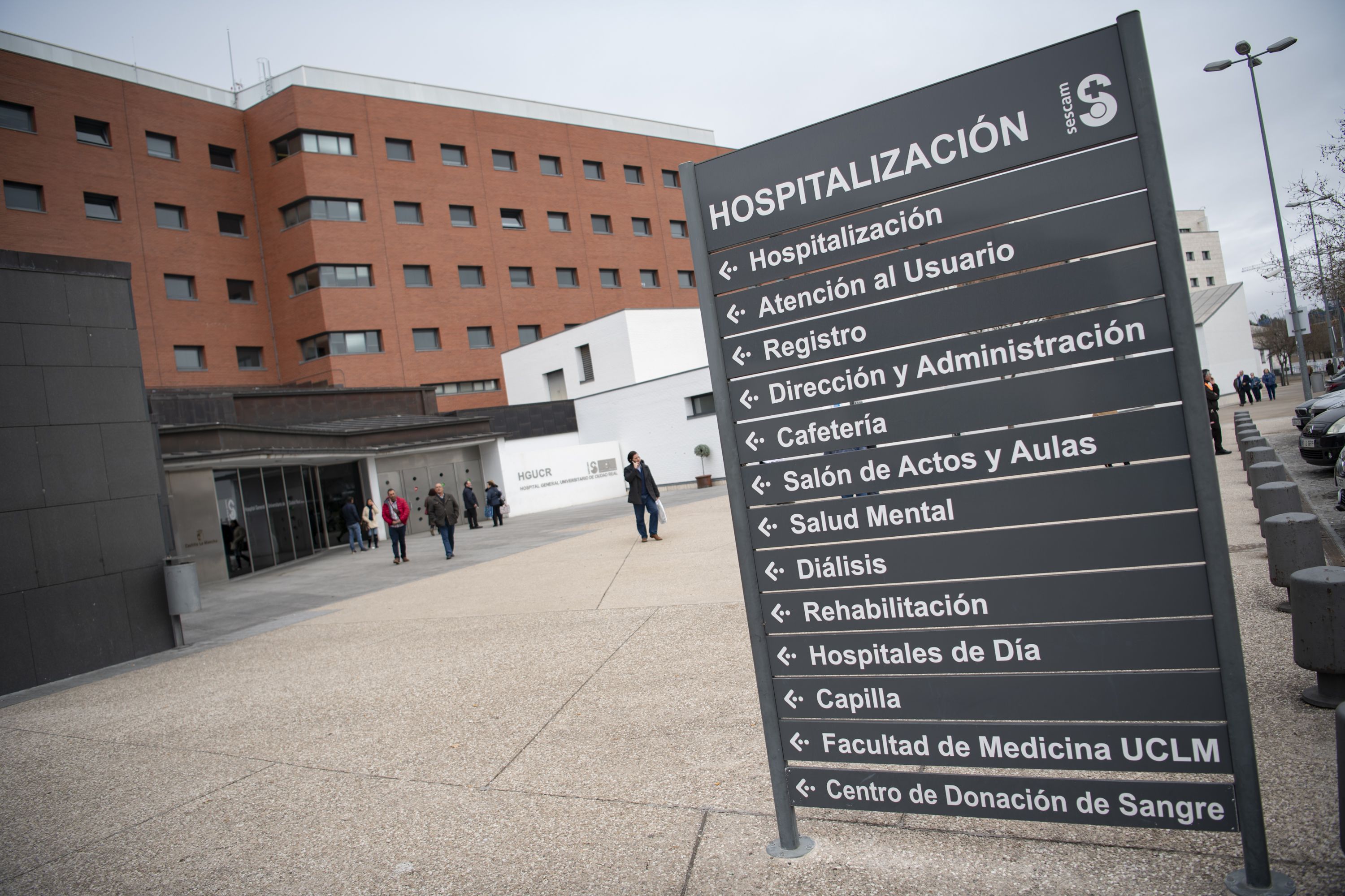 Hospitales: La 'fase de ralentización' llega a las urgencias