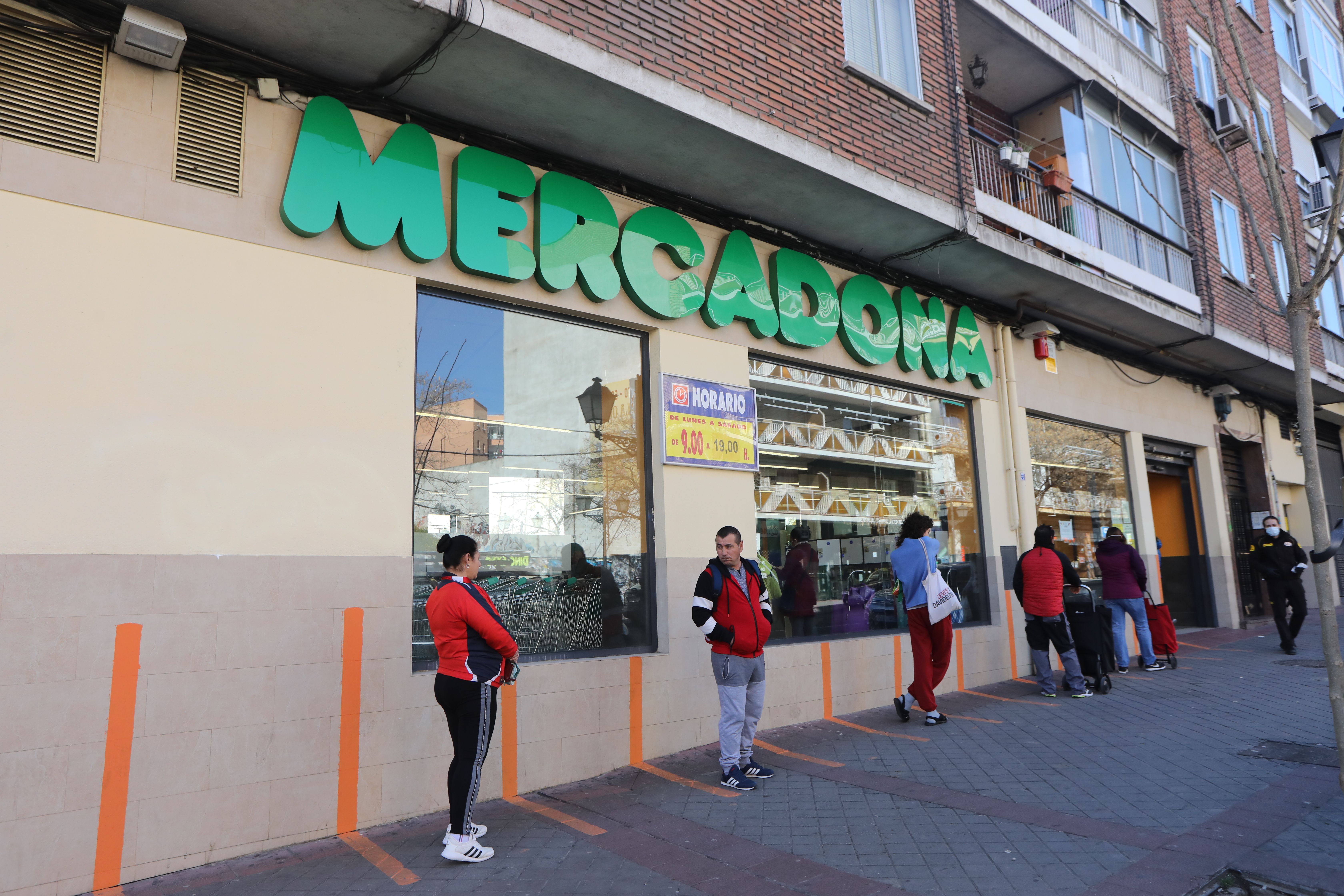 Mercadona actualiza este viernes las medidas de seguridad en todos sus supermercados