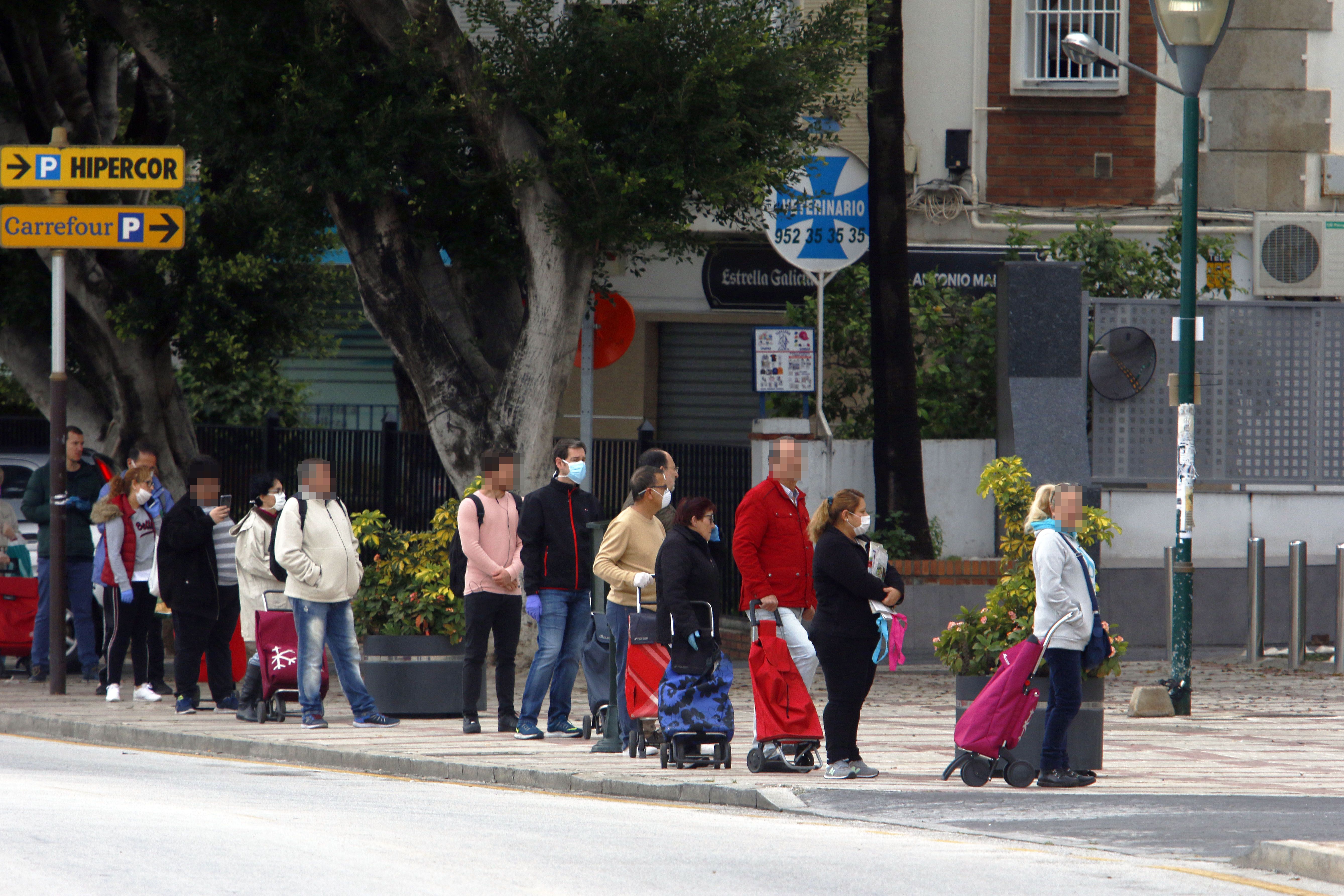 Horarios de los supermercados que abrirán los días festivos de Semana Santa