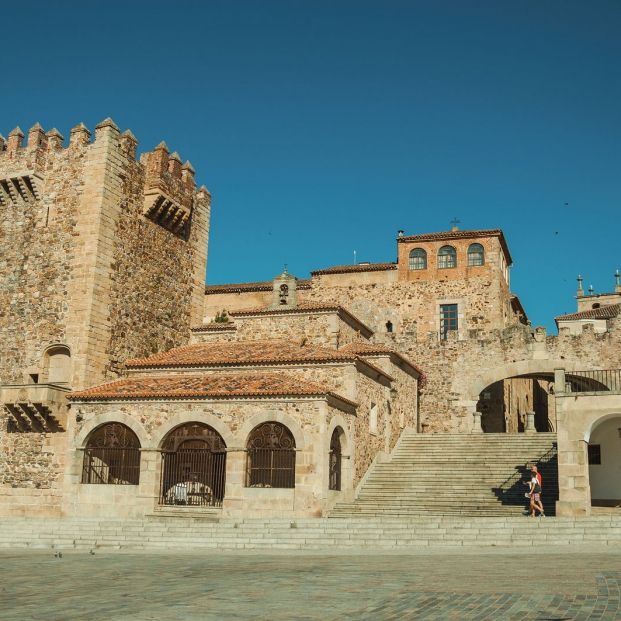  Plazas mayores antiguas: Cáceres (bigstock)